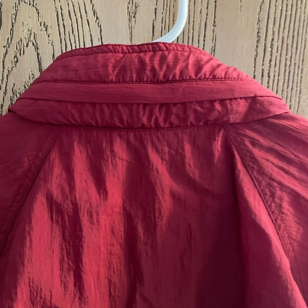Vintage Reebok Maroon Nylon Windbreaker w/ Hide-away hood zip up - Picture 9 of 10